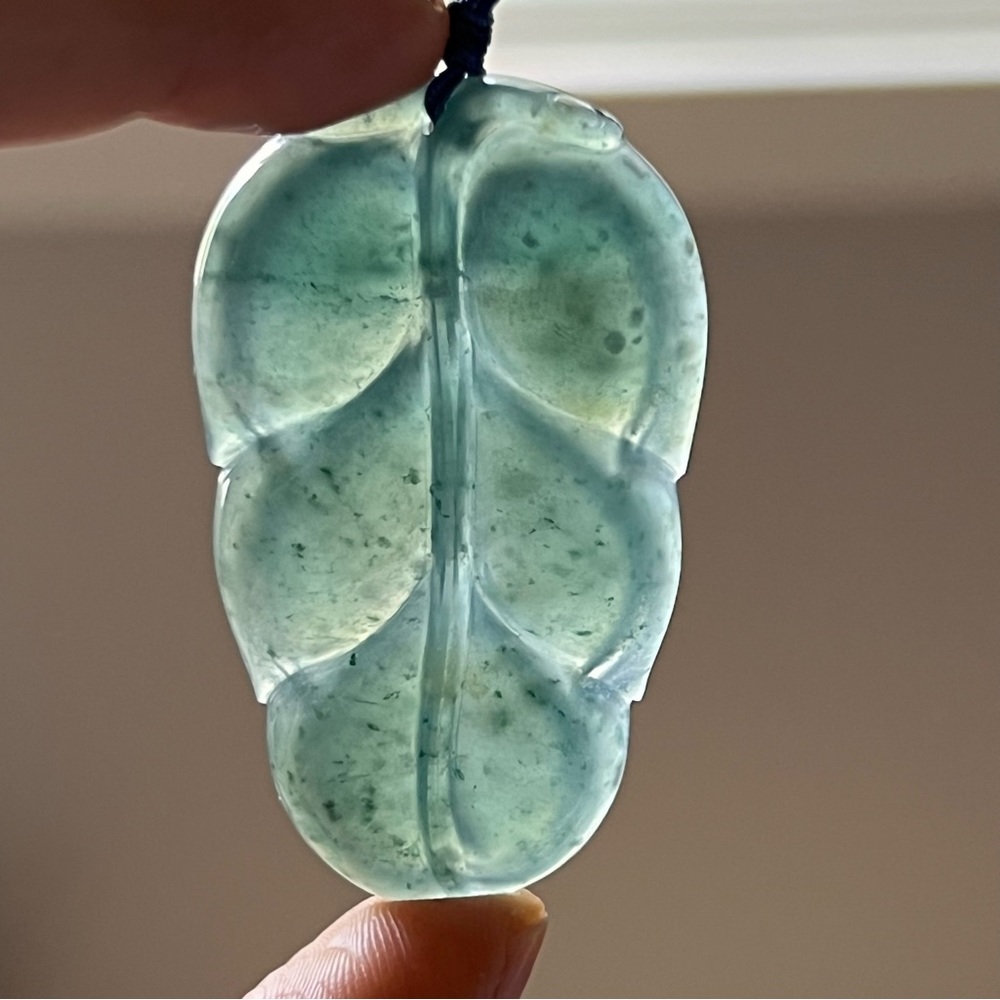 💚💯AUTHENTIC Jade Leaf Pendant Necklace green - Picture 13 of 14